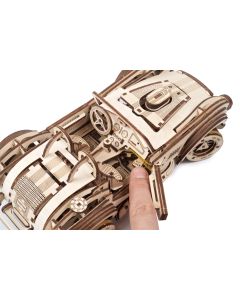 Ugears Дрифт Болид Cobra - 3Д дървен мехнаичен модел
